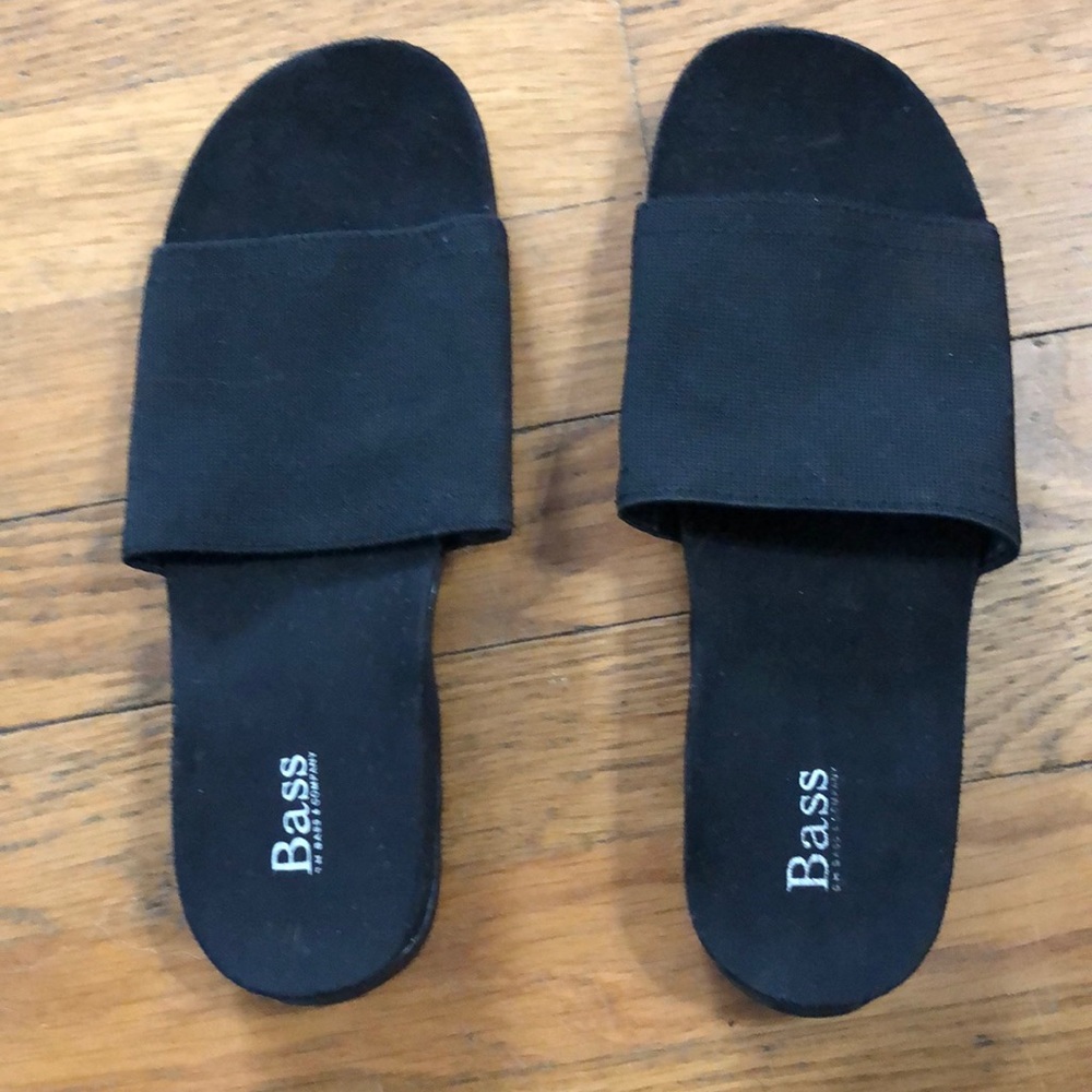 Bass Slip On Flats